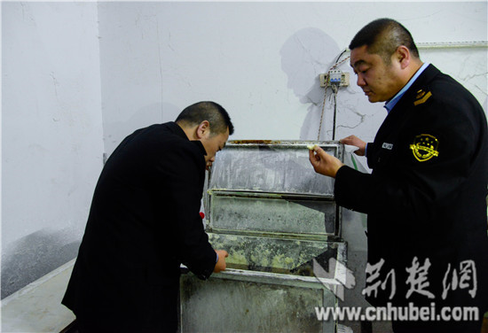 _DSC0145.jpg _DSC0145.jpg